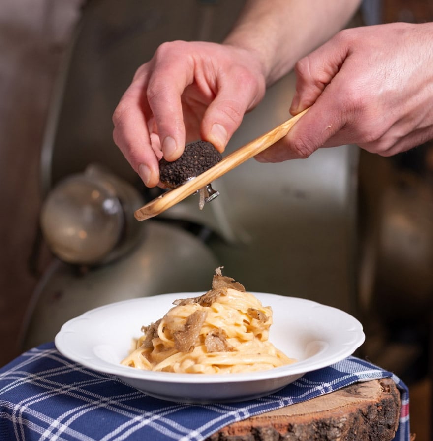 tagliolino con tartufo fresco